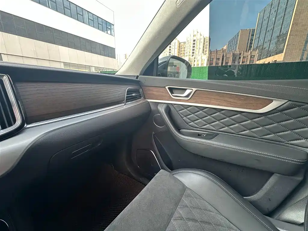 Hongqi Hongqi HS7 — миниатюра 13