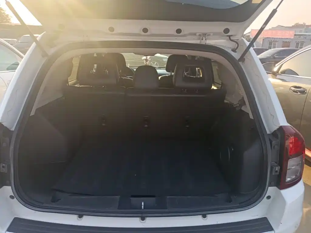 Jeep Compass (Import) — миниатюра 19
