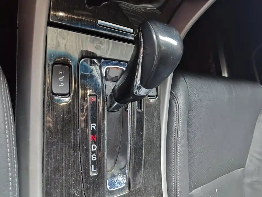 Honda Accord — миниатюра 16