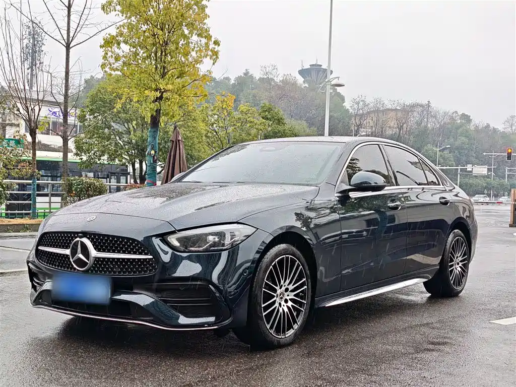 Mercedes-Benz C-Class 2023