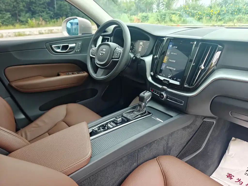 Volvo XC60 — миниатюра 21