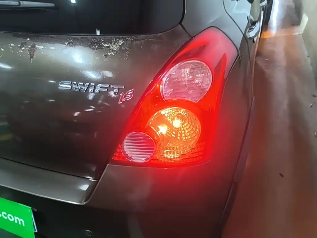 Suzuki Swift — миниатюра 3