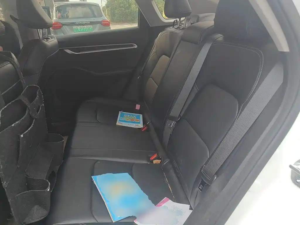 Geely Emgrand — миниатюра 18