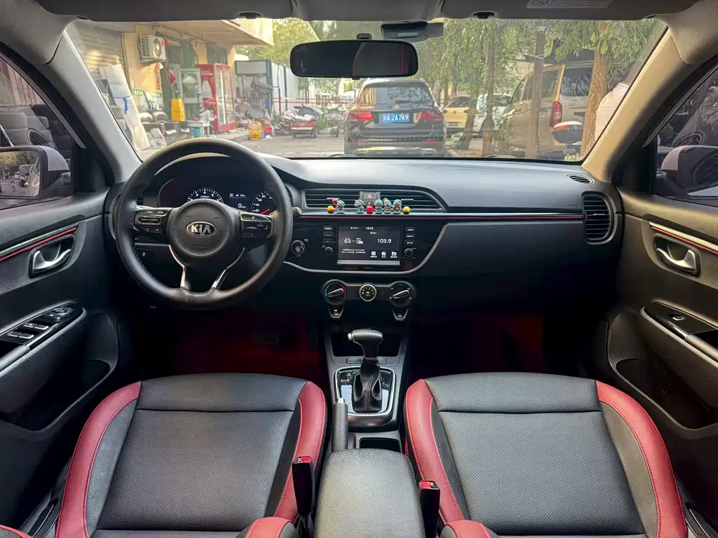 Kia KX Cross — миниатюра 4