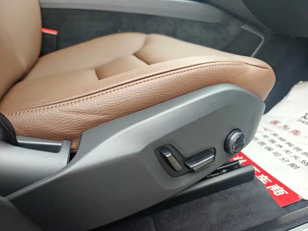 Volvo XC60 — миниатюра 19