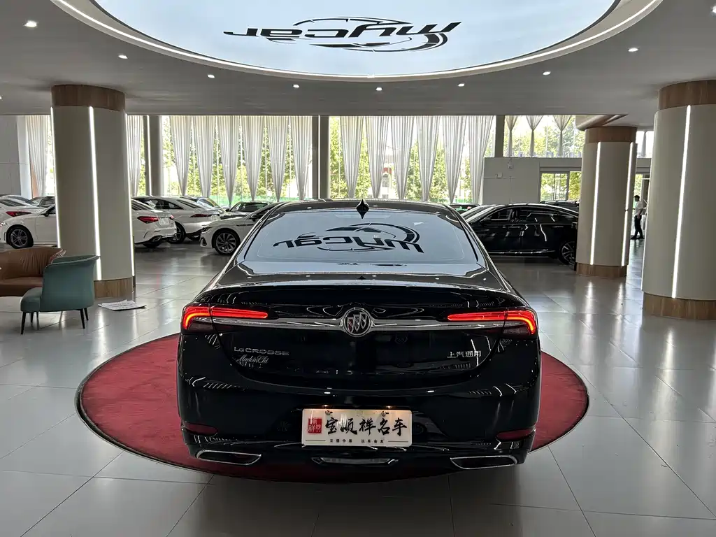 Buick LaCrosse — миниатюра 6