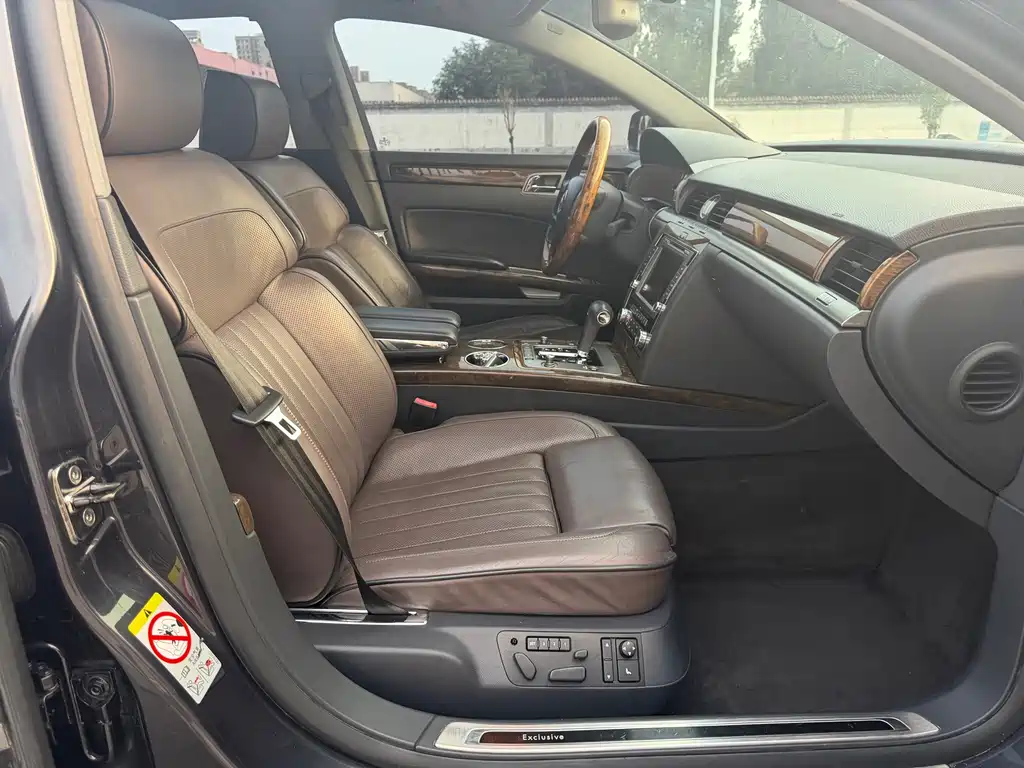 Volkswagen Phaeton — миниатюра 4