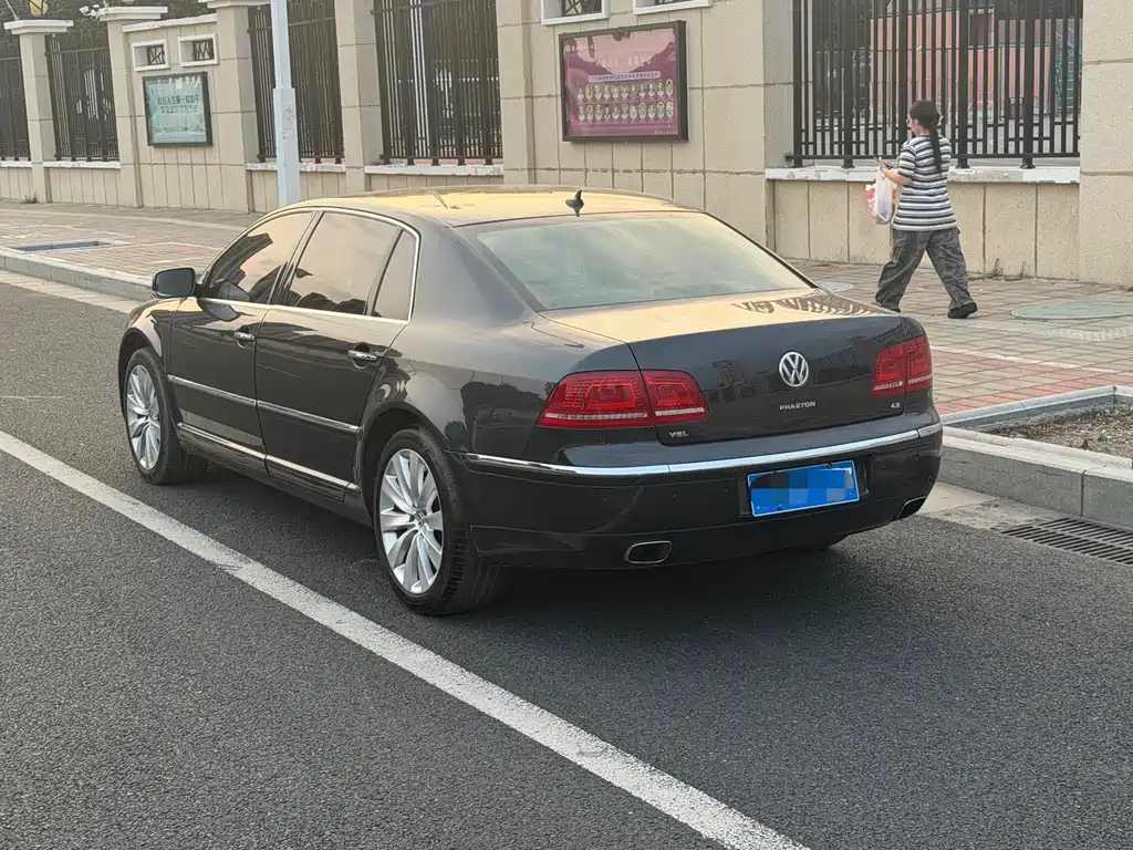 Volkswagen Phaeton — миниатюра 14
