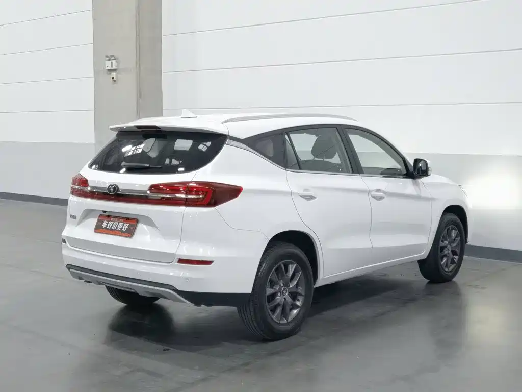 BYD Song — миниатюра 2