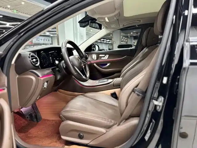 Mercedes-Benz E-Class 2023 — фото 19