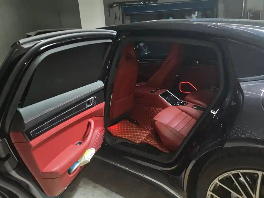 Porsche Panamera Hybrid — миниатюра 11
