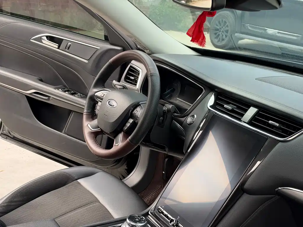 Ford Taurus — миниатюра 14