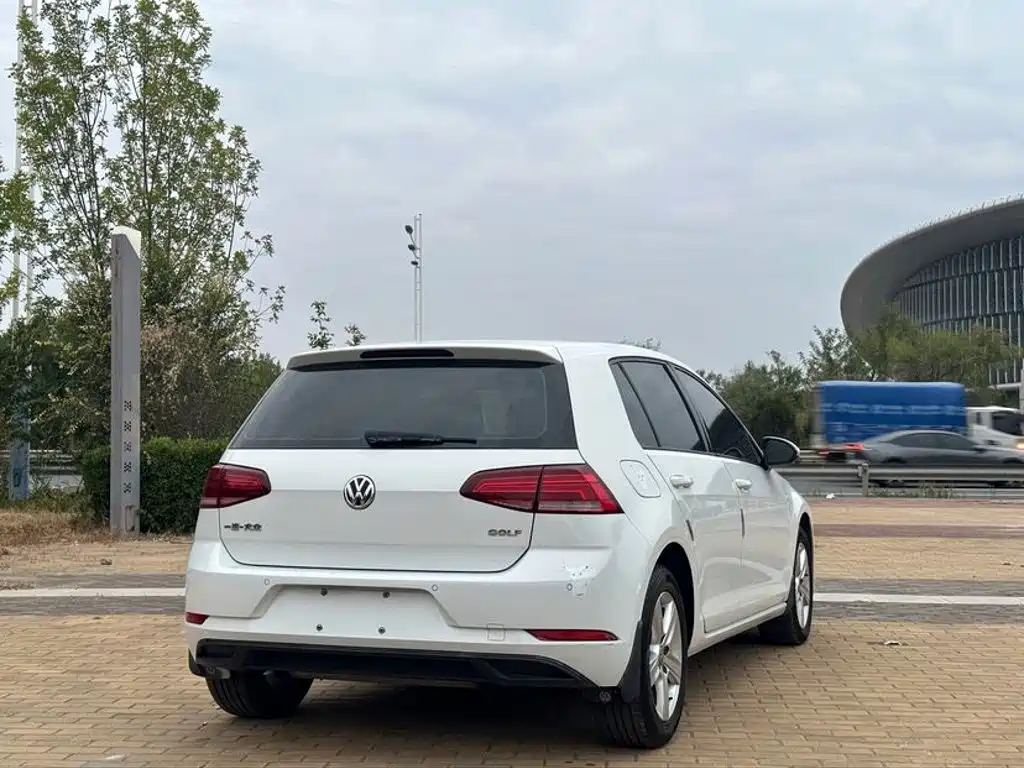 Volkswagen Golf — миниатюра 4