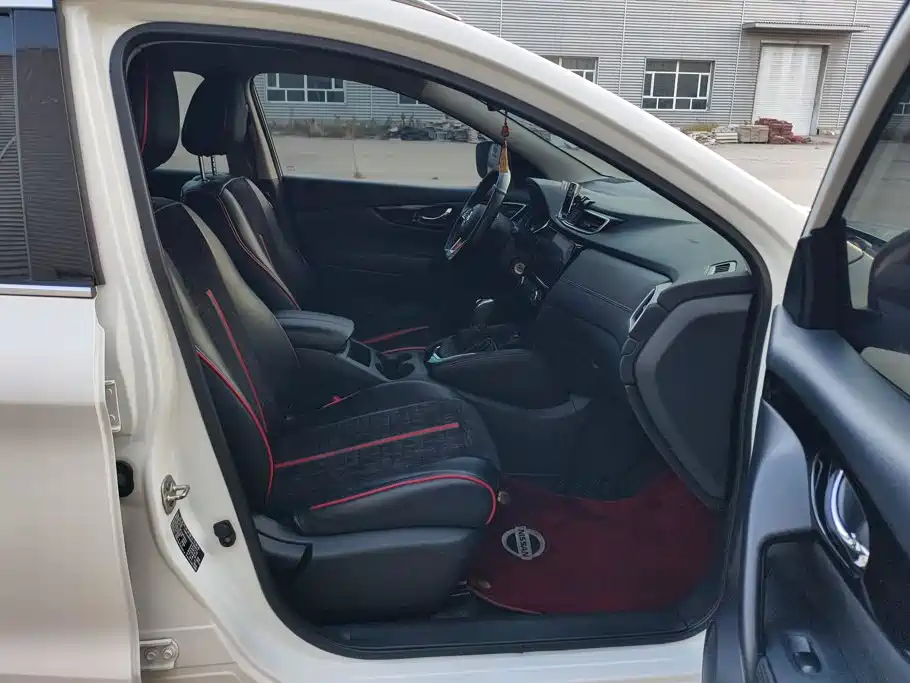Nissan Qashqai — миниатюра 8