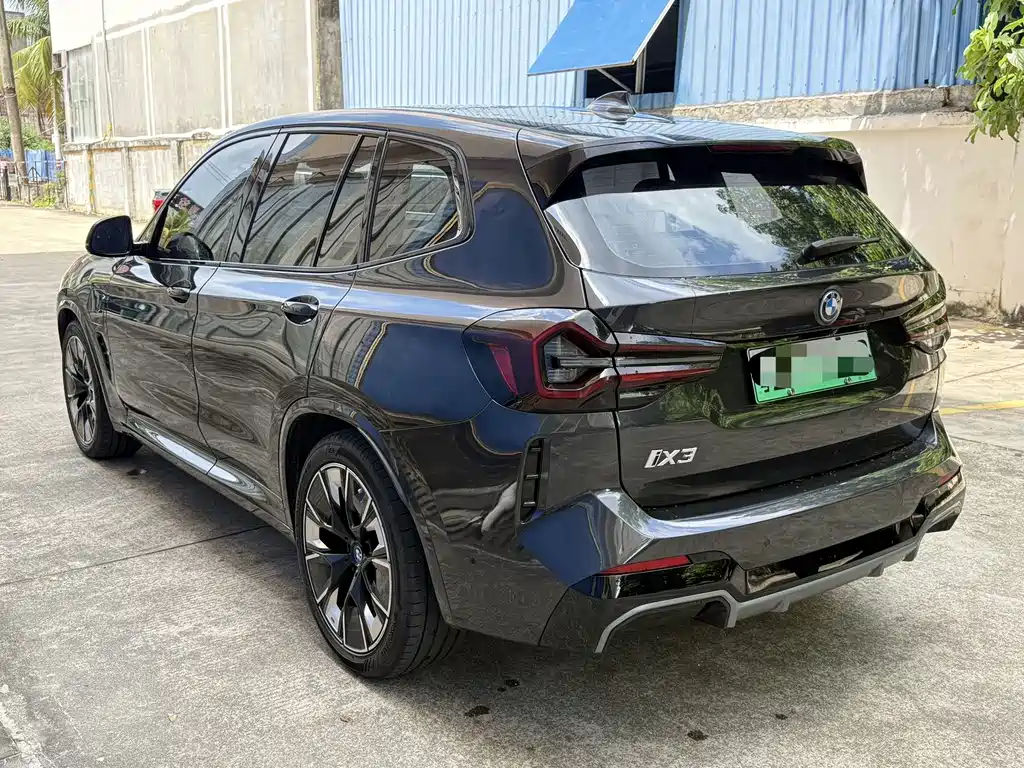 BMW iX3 — миниатюра 6
