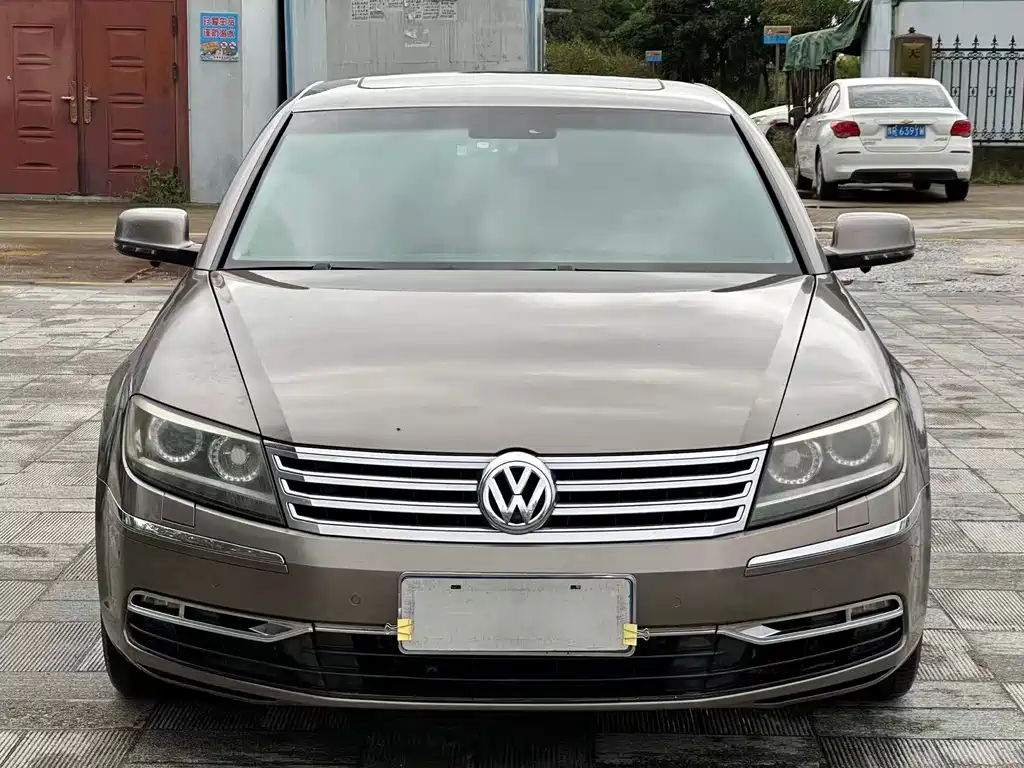 Volkswagen Phaeton — миниатюра 2