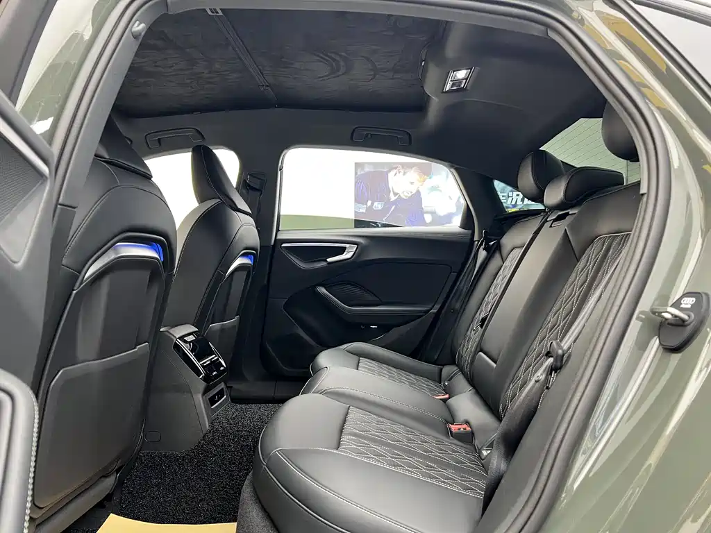 Audi A5L 2026 2.0T Sport Plus