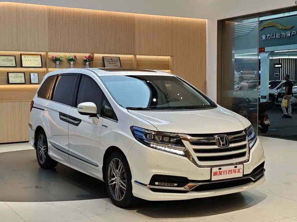 Honda Elysion 2019 2.0L Luxury
