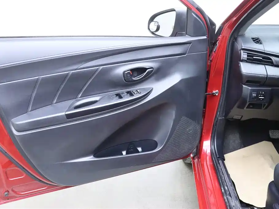 TOYOTA YARIS L ZHIXUAN