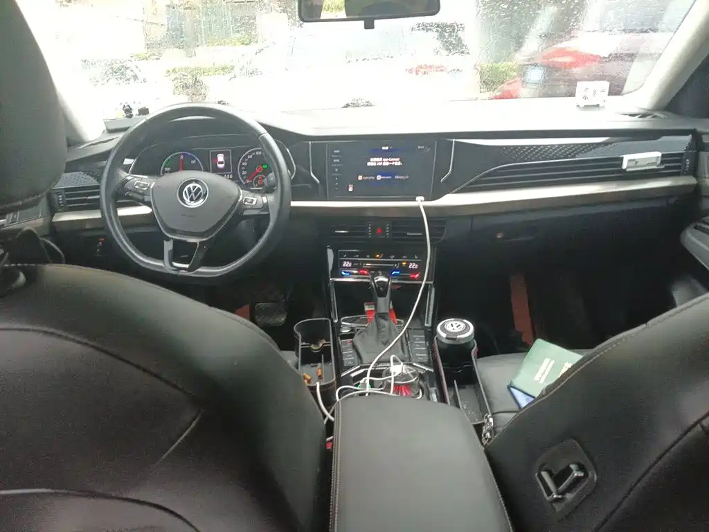 Volkswagen 帕萨特插电混动 — миниатюра 10