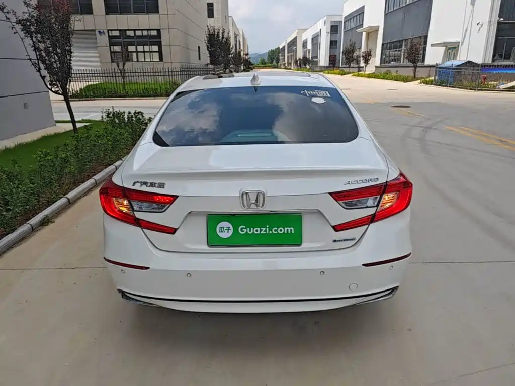 Honda Accord — миниатюра 4