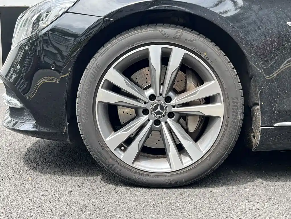 Mercedes-Benz S-Class — миниатюра 14