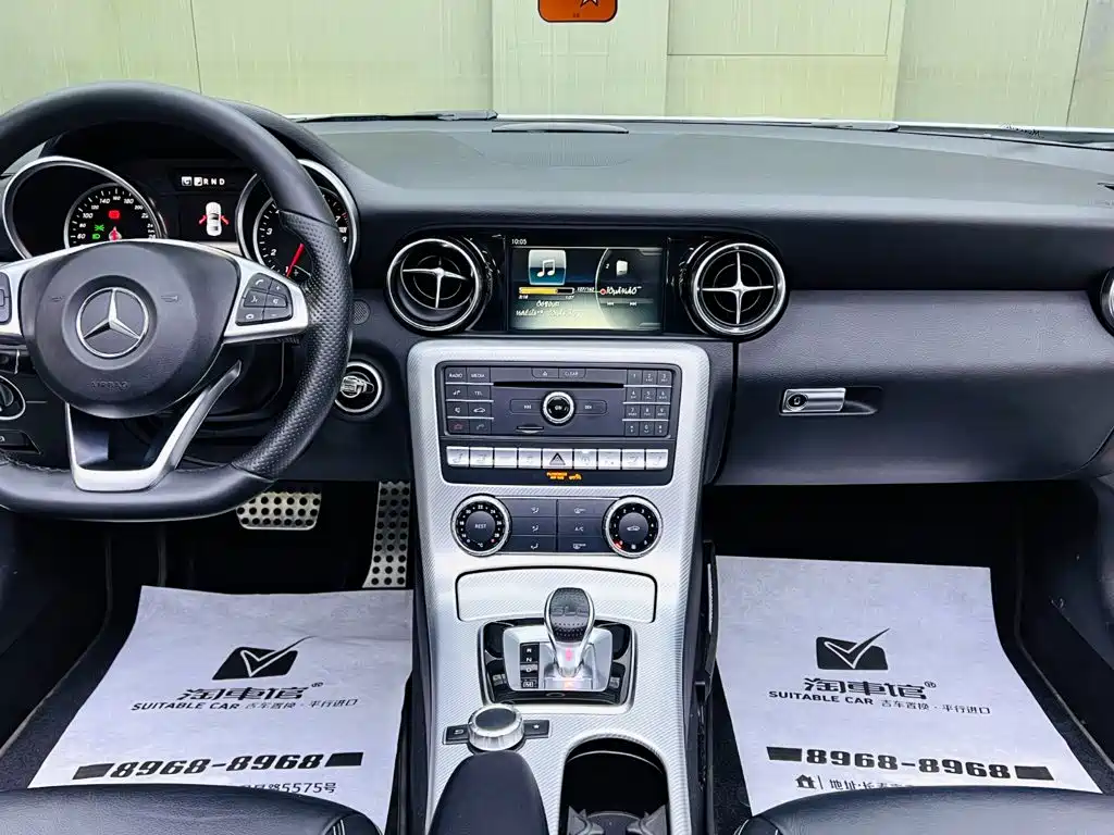 Mercedes-Benz SLC — миниатюра 12