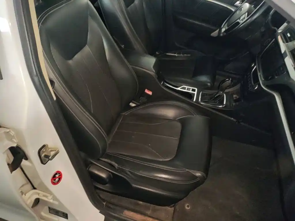 Geely Emgrand — миниатюра 25