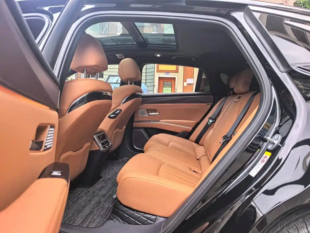 BYD Хань Ли — миниатюра 6