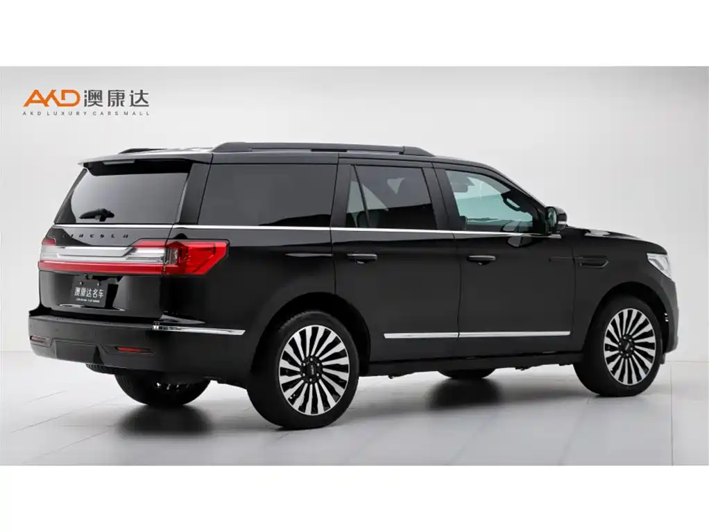 Lincoln Navigator — миниатюра 3