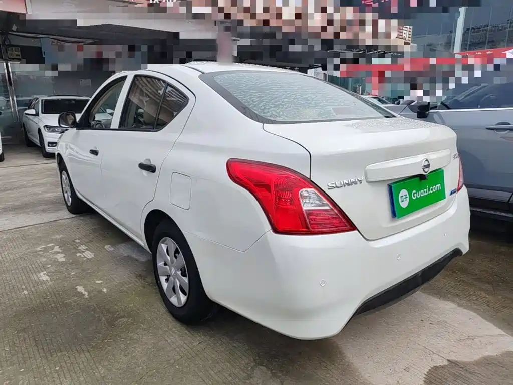 Nissan Sunny — миниатюра 5