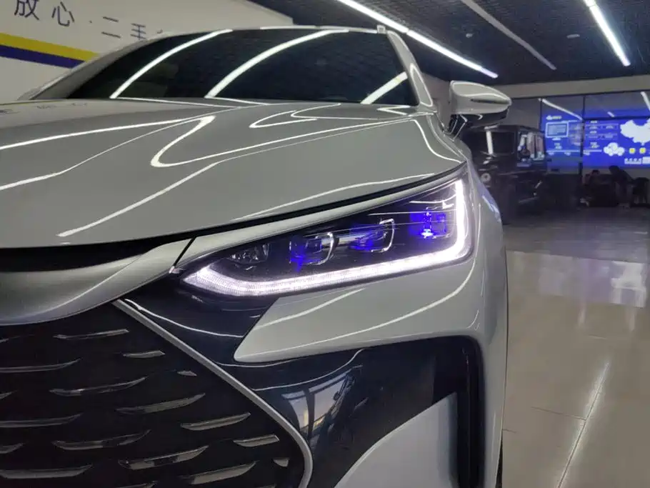 BYD Tang DM - фото 5