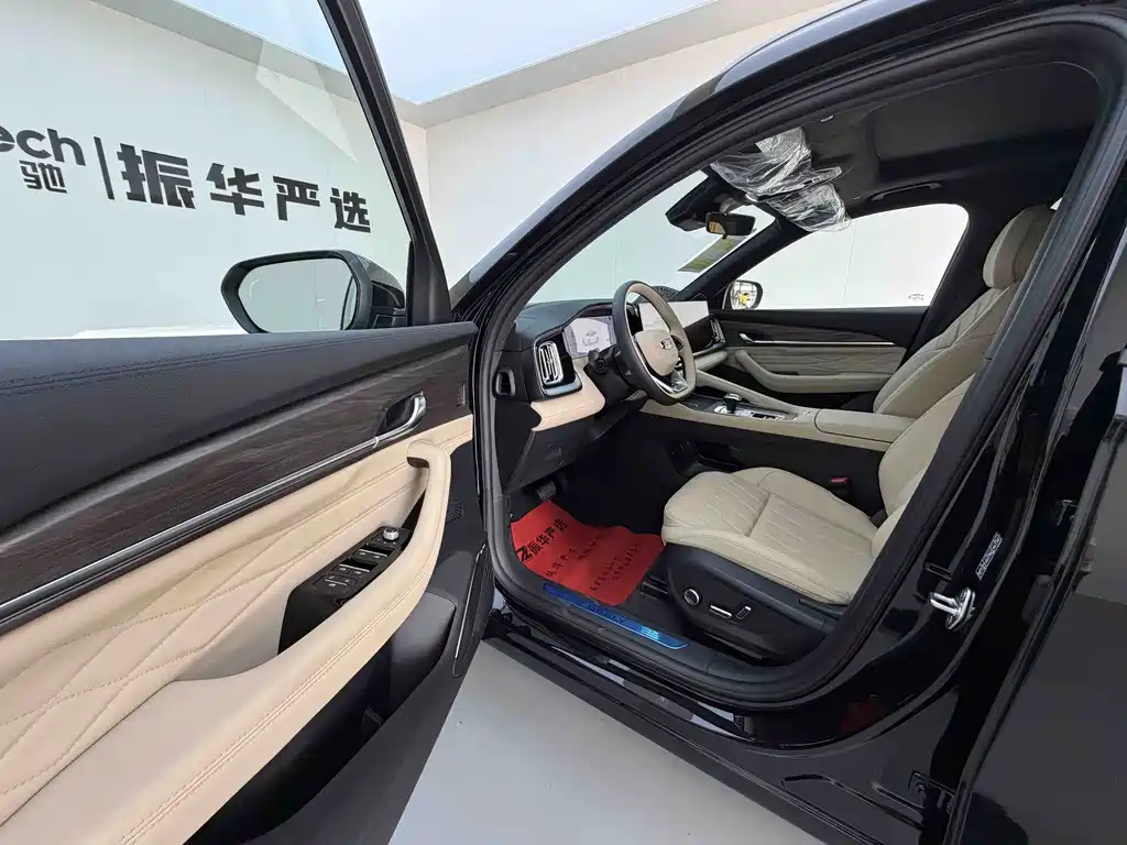 Geely Xingyue L — миниатюра 4