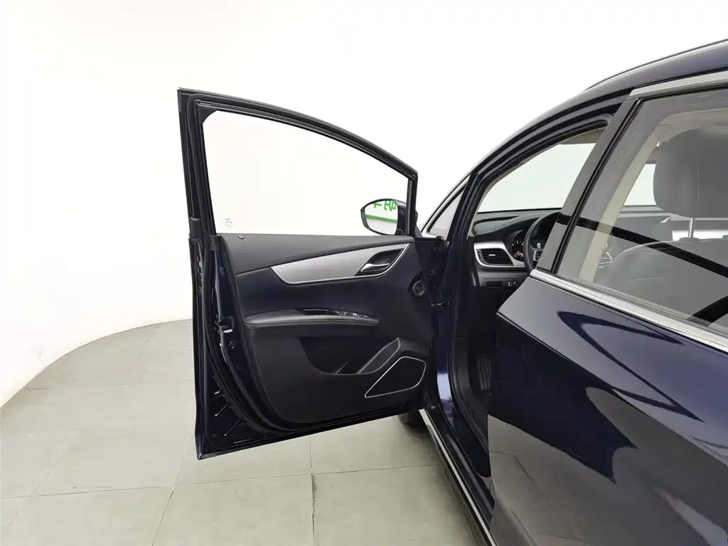 BYD Song MAX MAX 2021 1.5T AT Luxury 6 мест