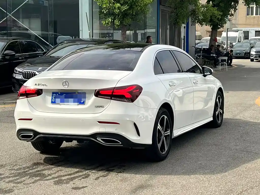 Mercedes-Benz A-Class A 2023 A 200 L Fashion