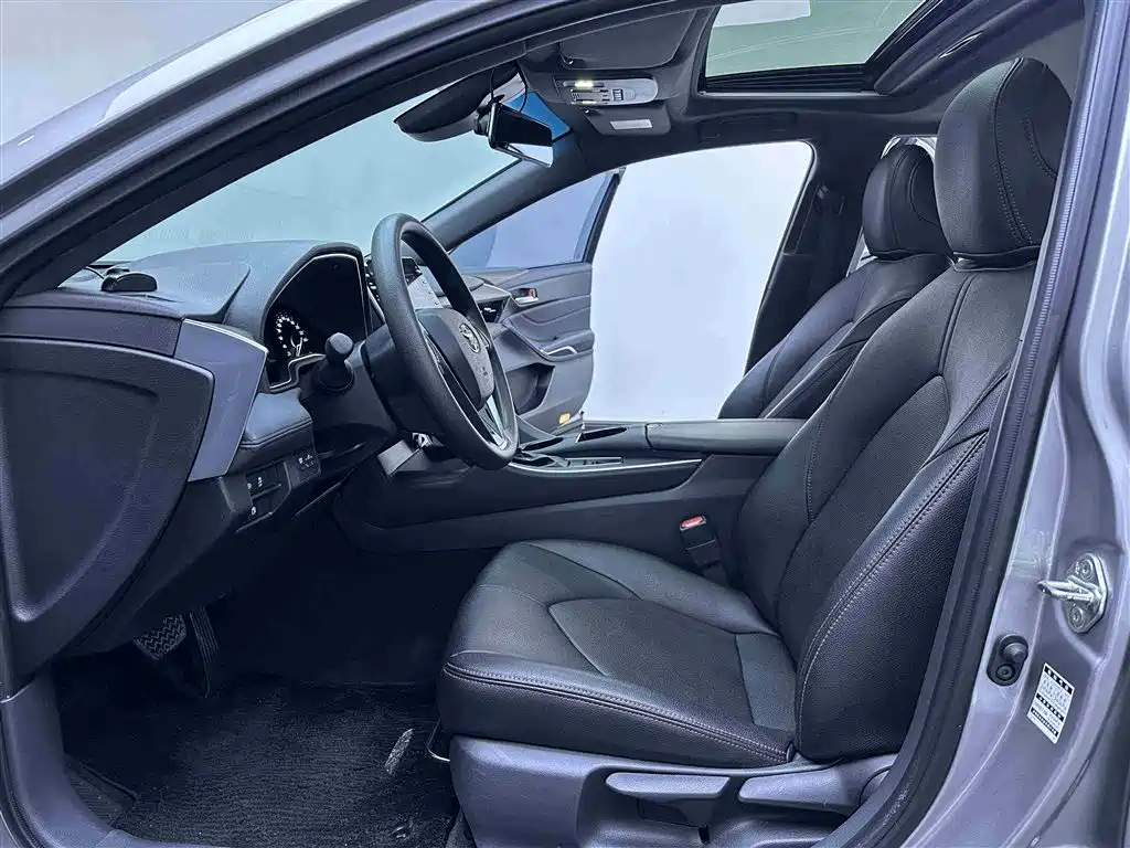Toyota Avalon 2019 2.0L VI
