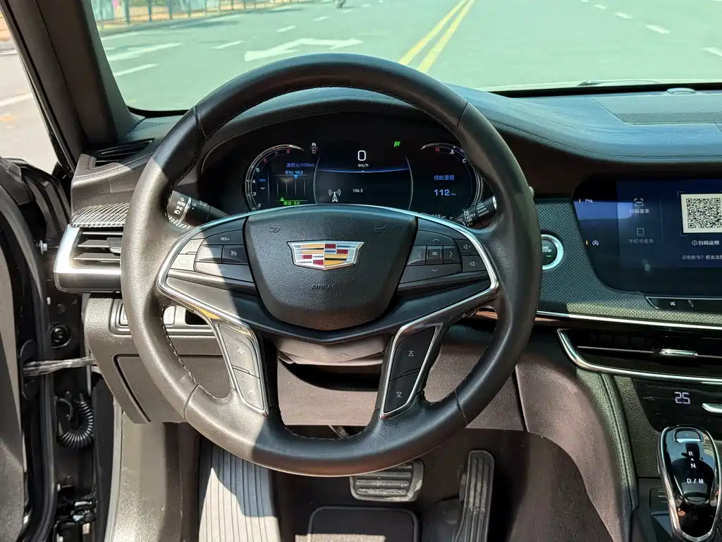 CADILLAC CT6