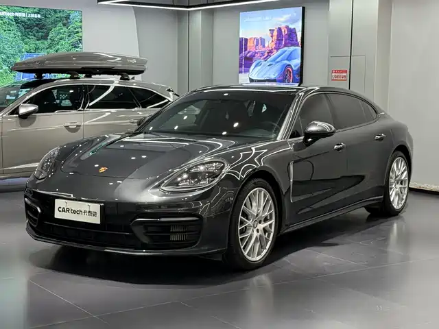 PORSCHE PANAMERA 2021