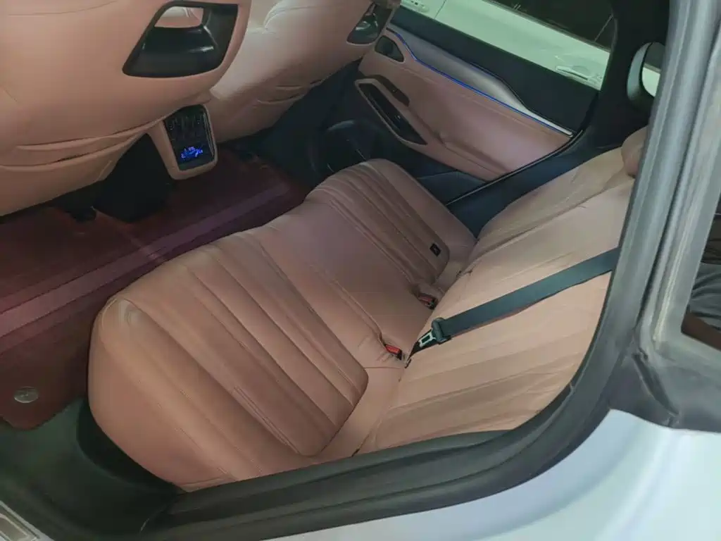 BYD L EV — миниатюра 17