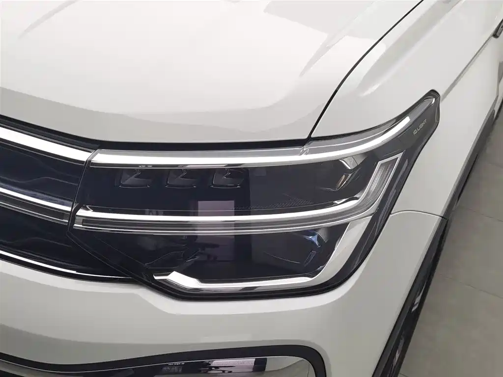 Volkswagen Tharu 2024 300TSI