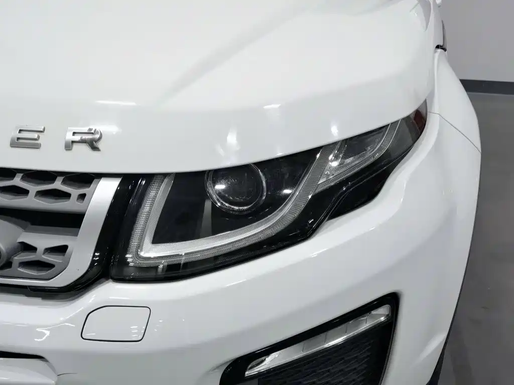 Land Rover Evoque — миниатюра 7