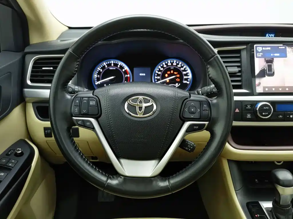 Toyota Highlander — миниатюра 11