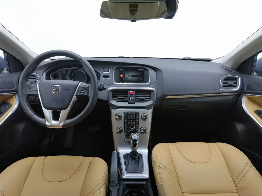 Volvo V40 2017 T3