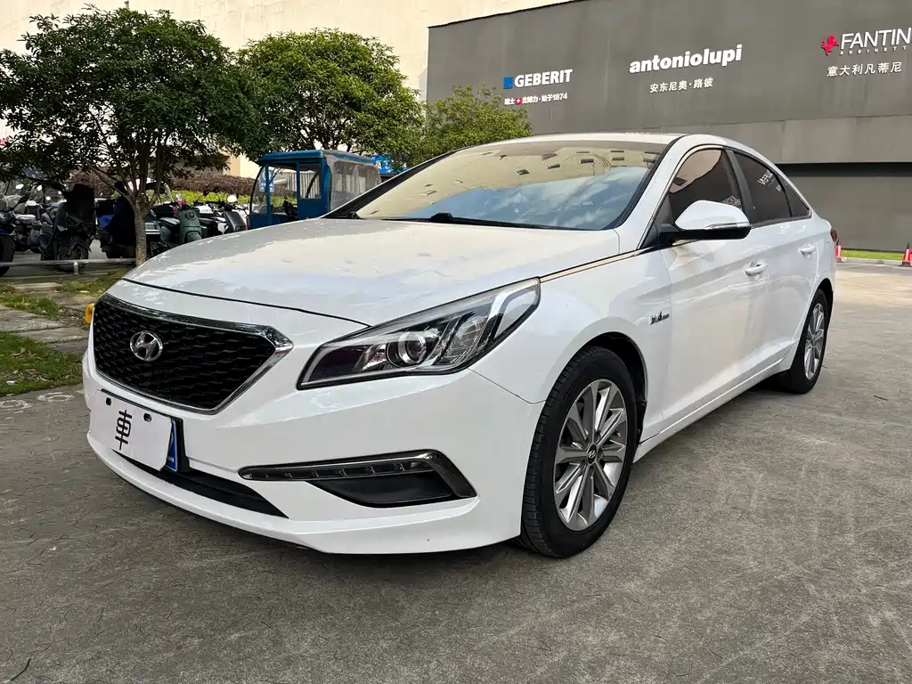 Купить Hyundai Sonata