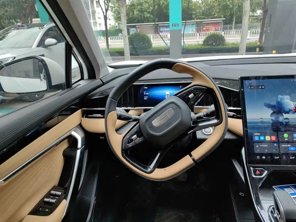 Geely Boyue L — миниатюра 6