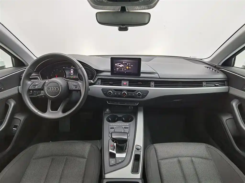 Audi A4L 2019 40 TFSI VI