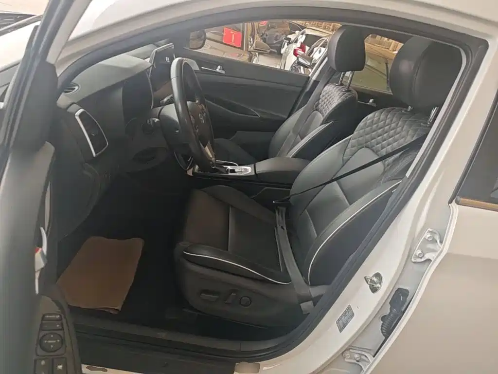 Hyundai Tucson — миниатюра 15