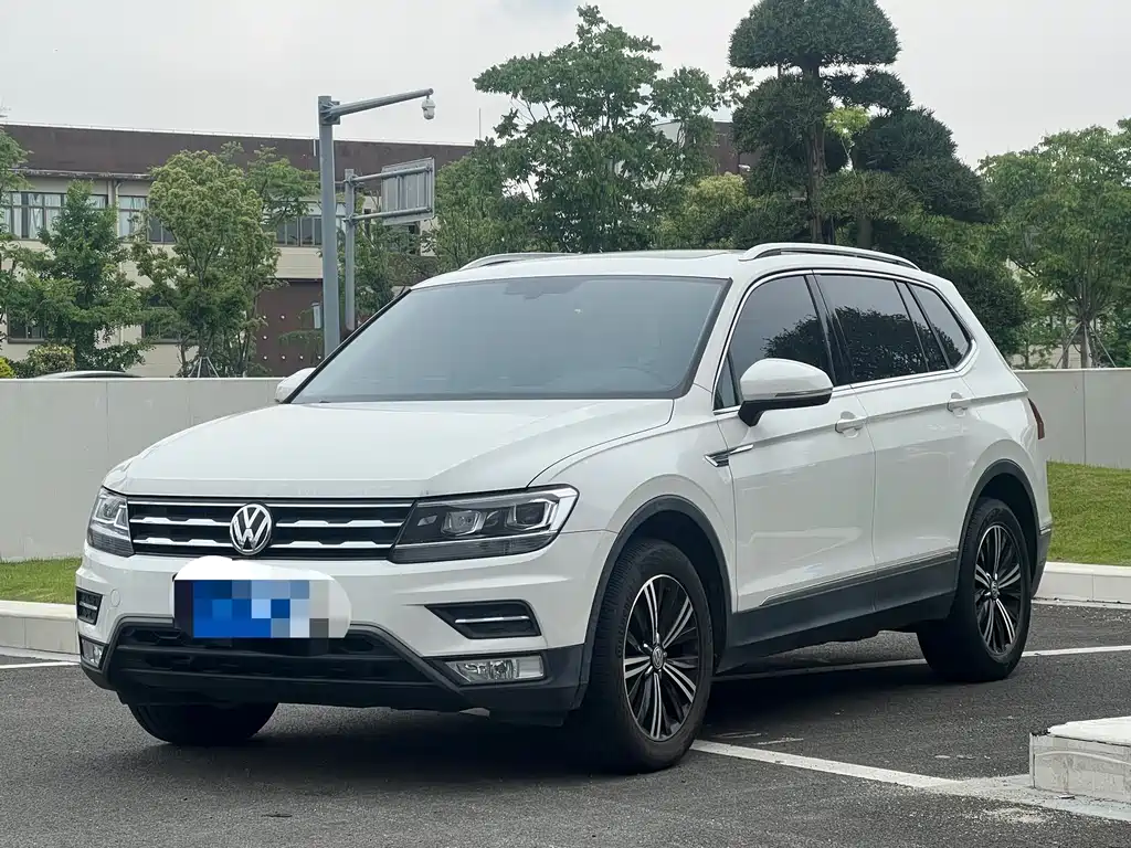 Купить Volkswagen Tiguan L