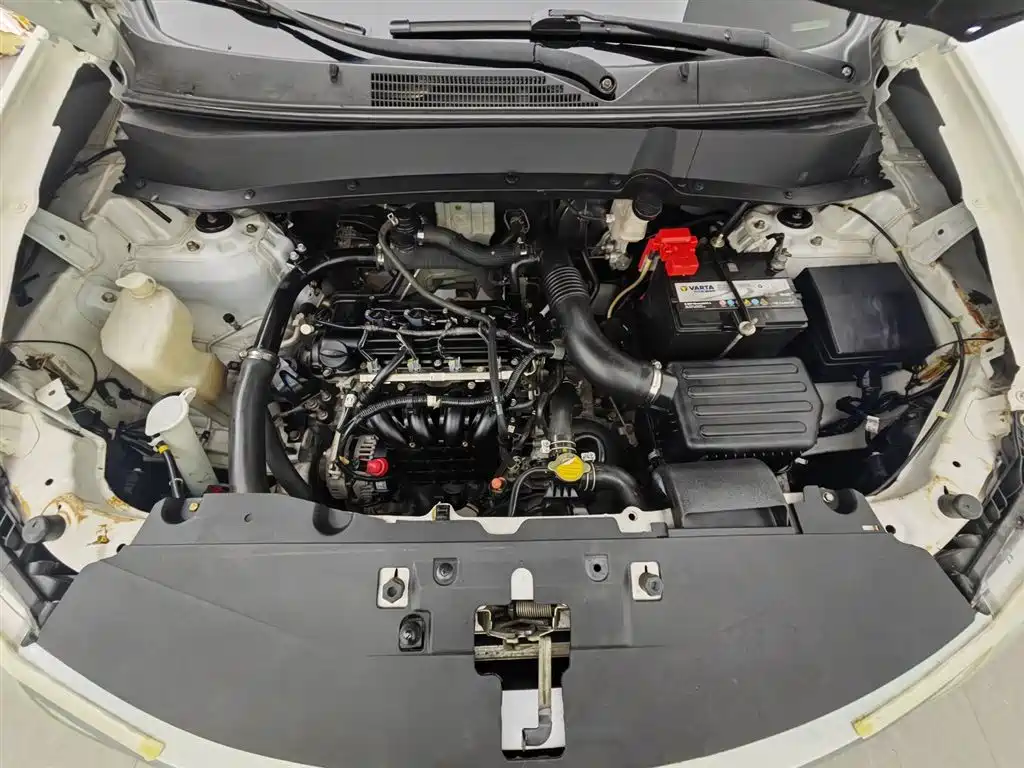 Soueast DX7 2015 1.5T AT Luxury