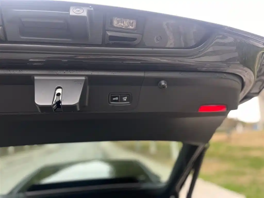 PORSCHE PANAMERA NEW ENERGY